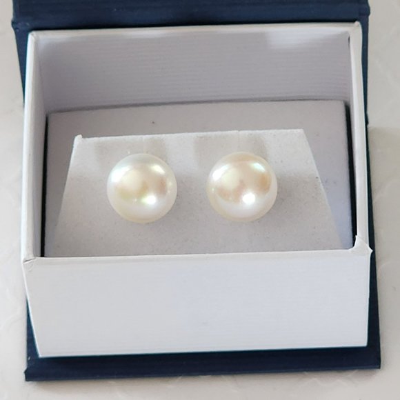925‎ Sterling Silver 11mm Button White Cultured Freshwater Pearl Stud Earrings - Picture 12 of 12